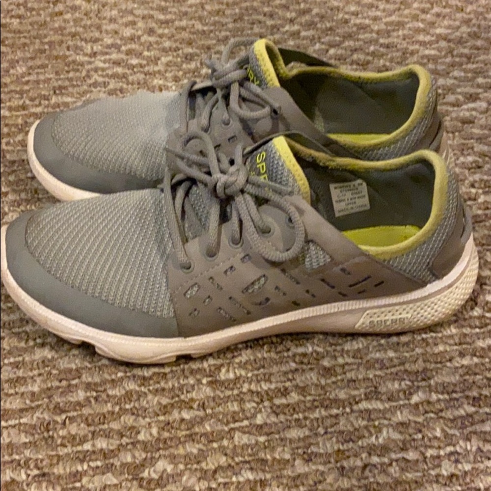 Sperry Sneakers